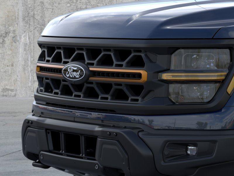 Vehicle photo 17