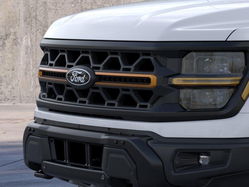 Vehicle photo 17