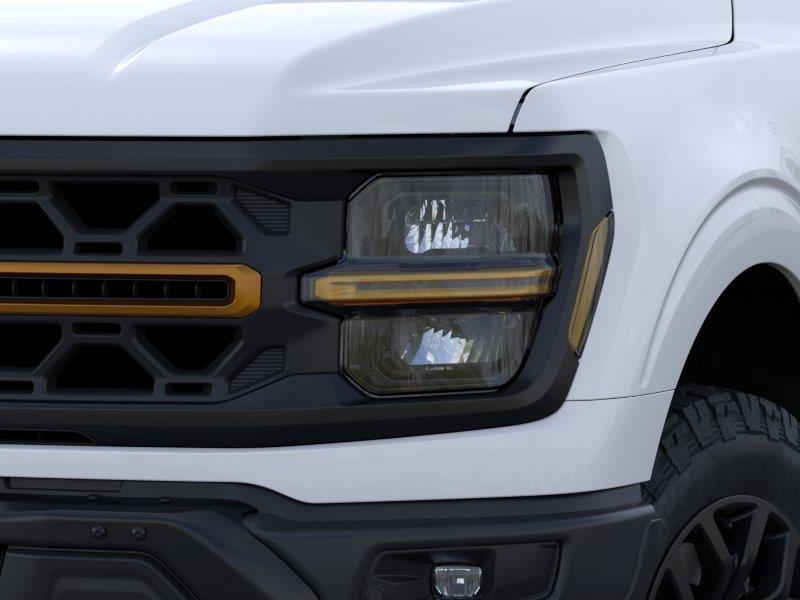 Vehicle photo 18