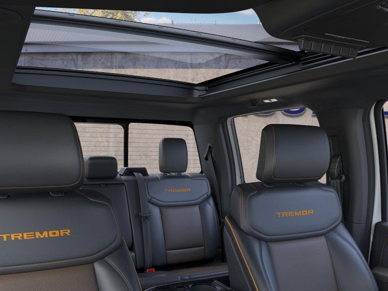 Vehicle photo 22