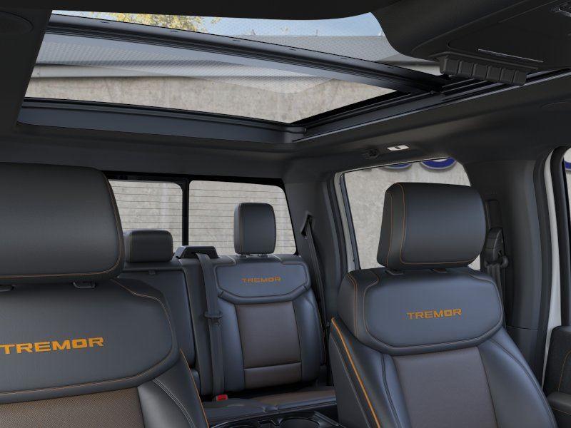 Vehicle photo 22
