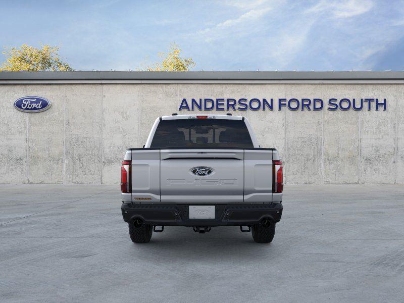 Vehicle photo 5