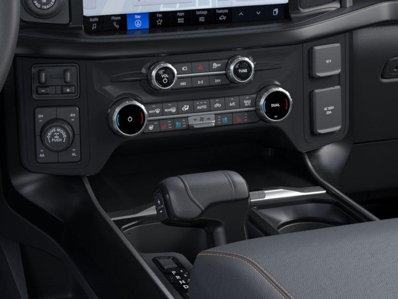 Vehicle photo 15