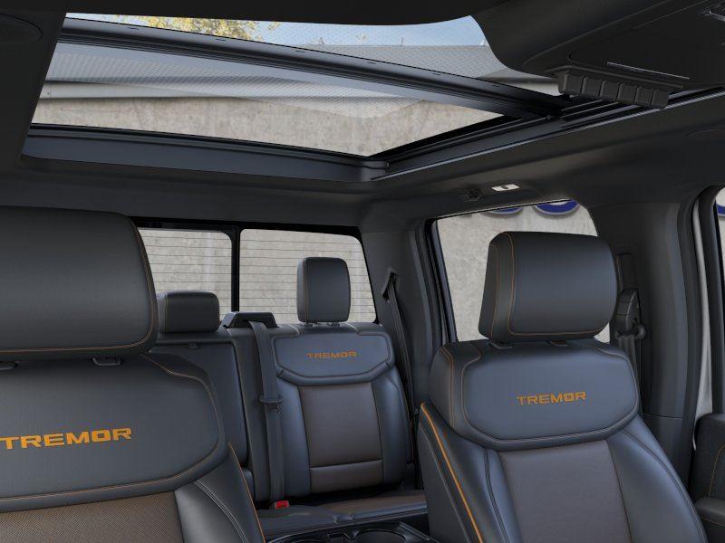 Vehicle photo 22