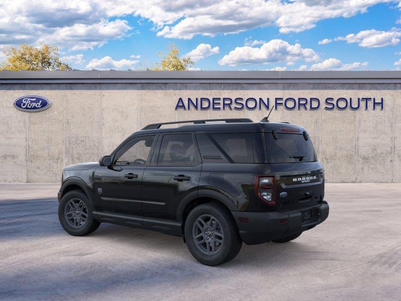Vehicle photo 4