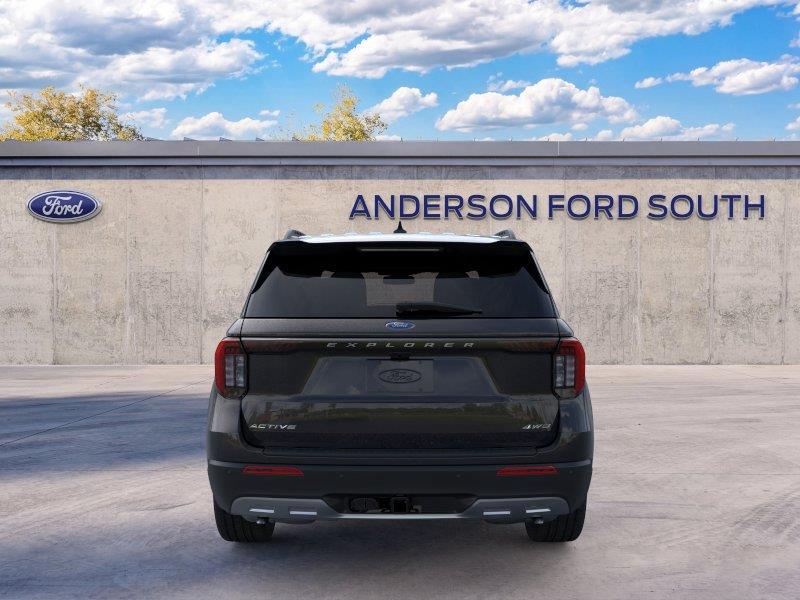 Vehicle photo 5