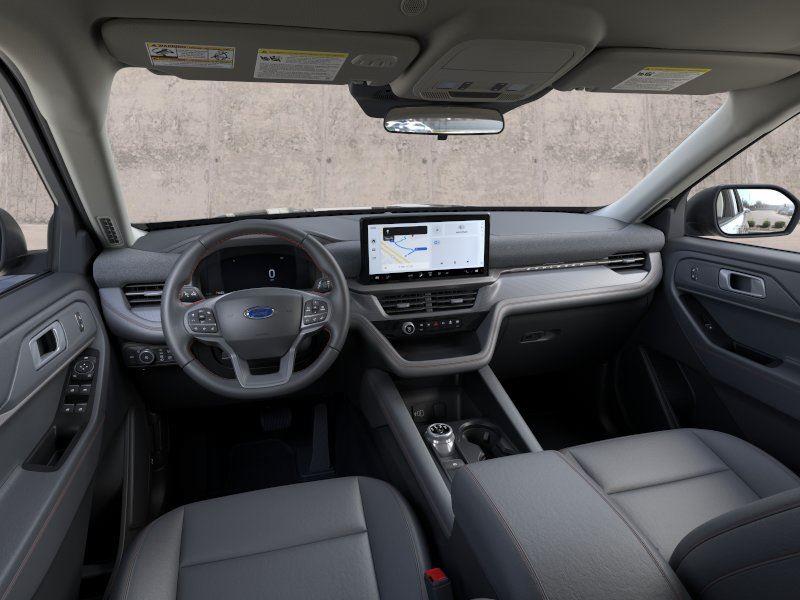 Vehicle photo 9