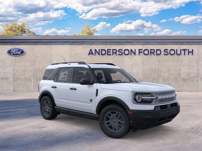 Vehicle photo 7