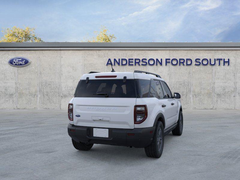 Vehicle photo 8