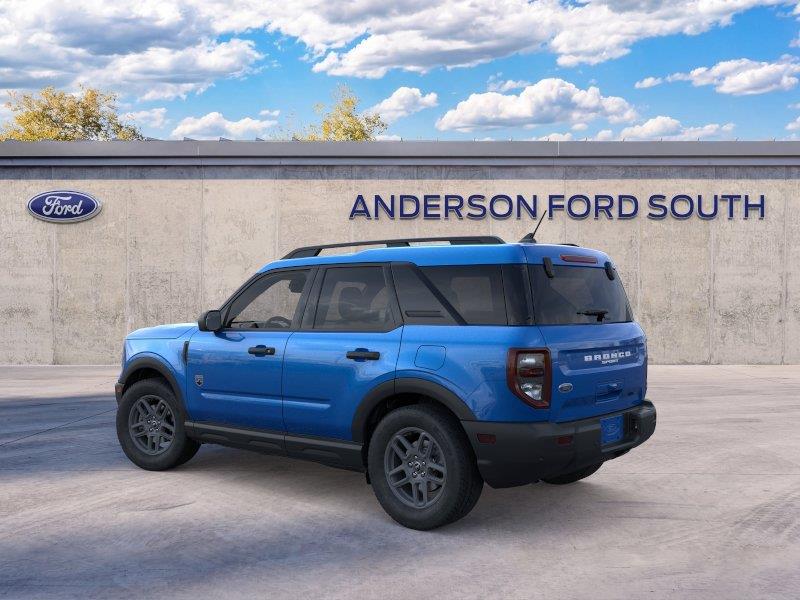 Vehicle photo 4
