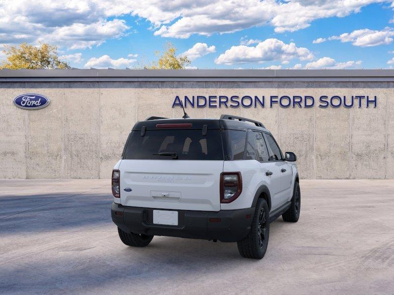 Vehicle photo 8