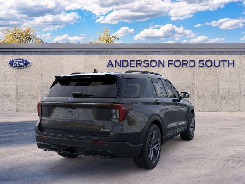 Vehicle photo 8