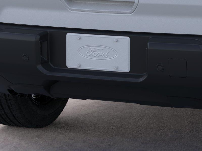 Vehicle photo 23