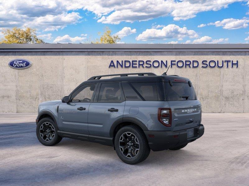 Vehicle photo 4