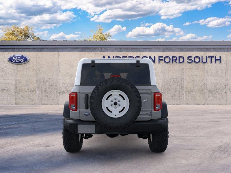 Vehicle photo 5