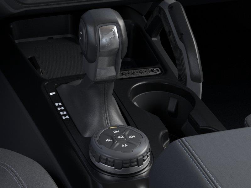 Vehicle photo 17