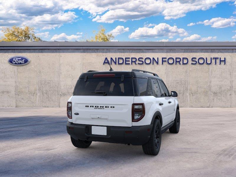Vehicle photo 8