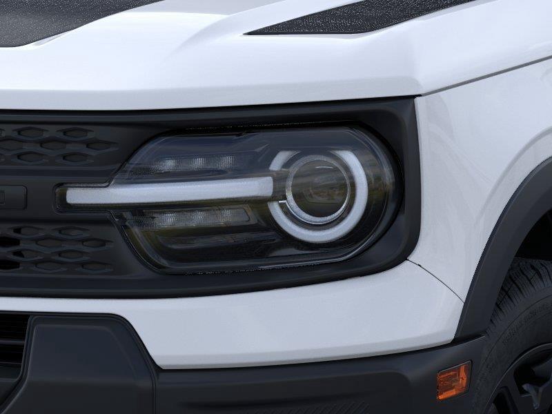 Vehicle photo 18