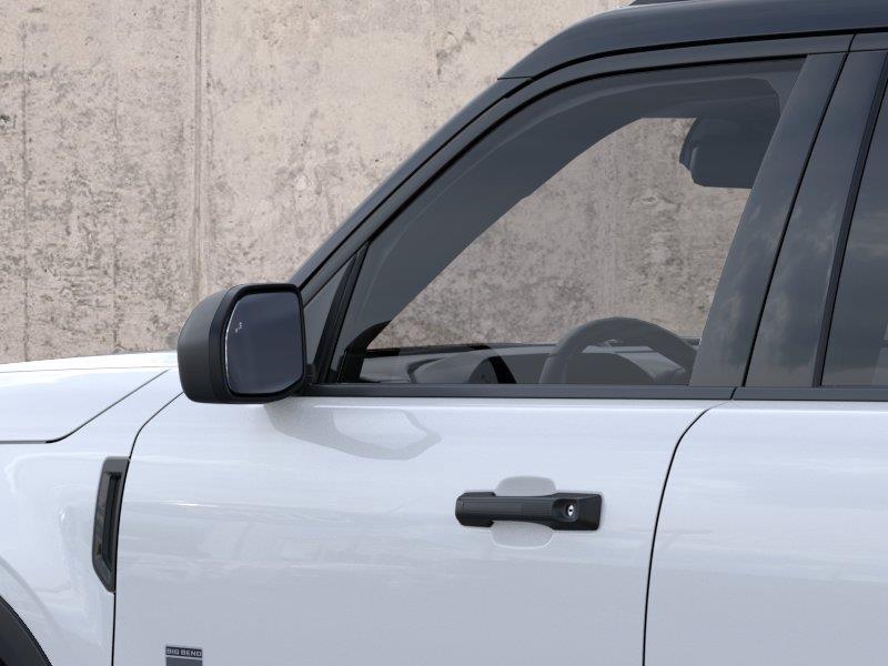 Vehicle photo 20