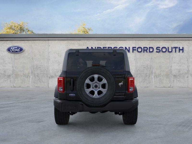 Vehicle photo 5