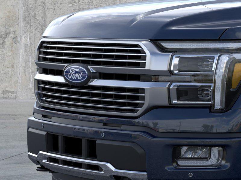 Vehicle photo 17