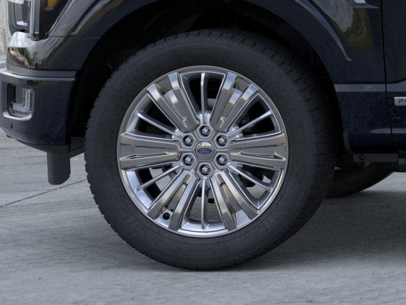 Vehicle photo 19