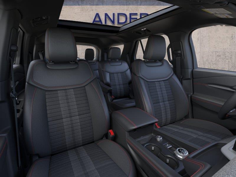 Vehicle photo 10