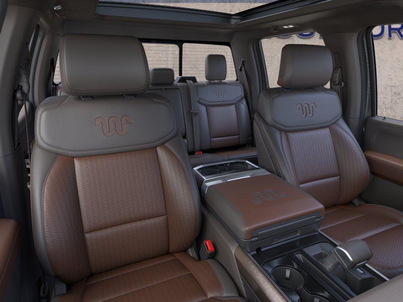 Vehicle photo 10