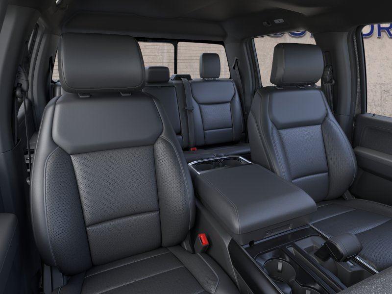 Vehicle photo 10