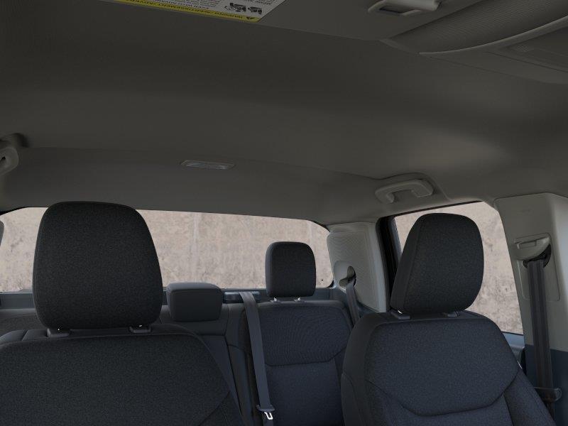 Vehicle photo 12