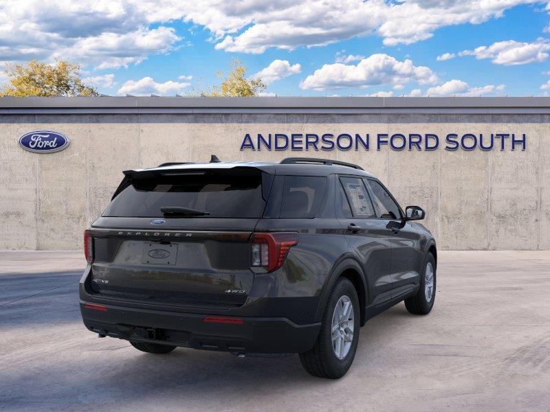 Vehicle photo 8