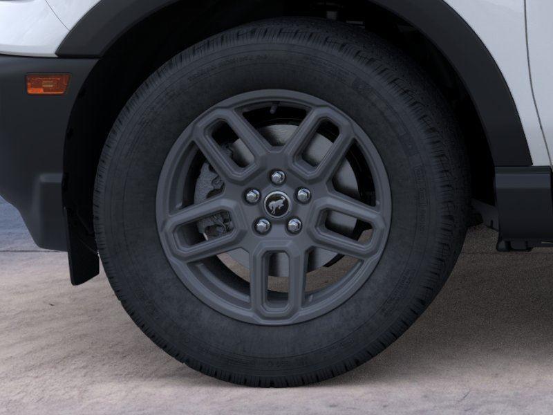 Vehicle photo 19