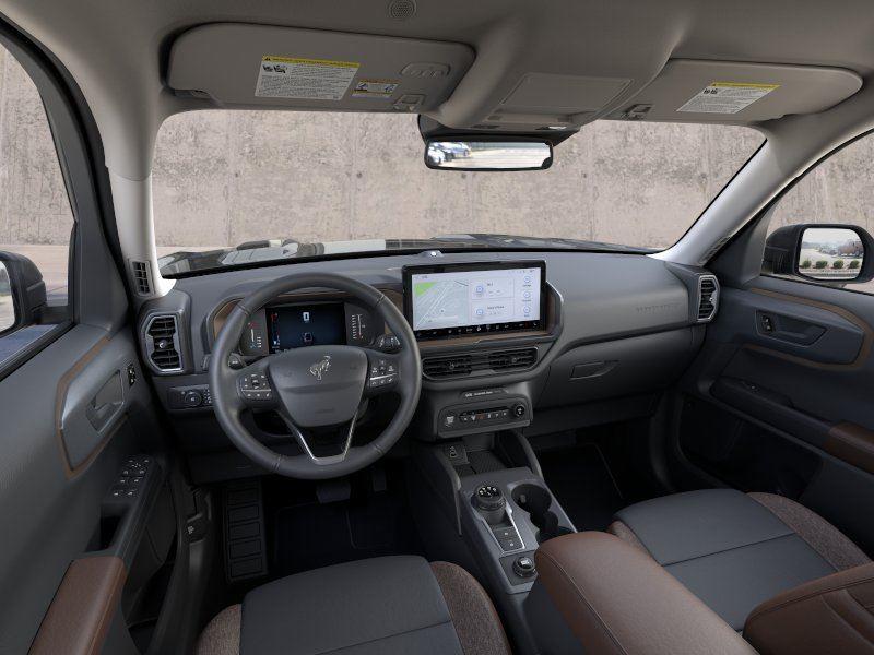 Vehicle photo 9