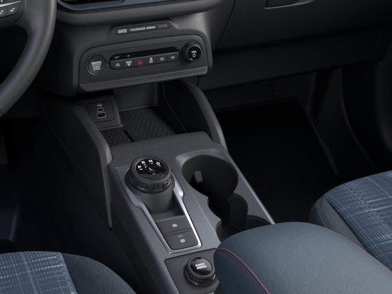 Vehicle photo 15