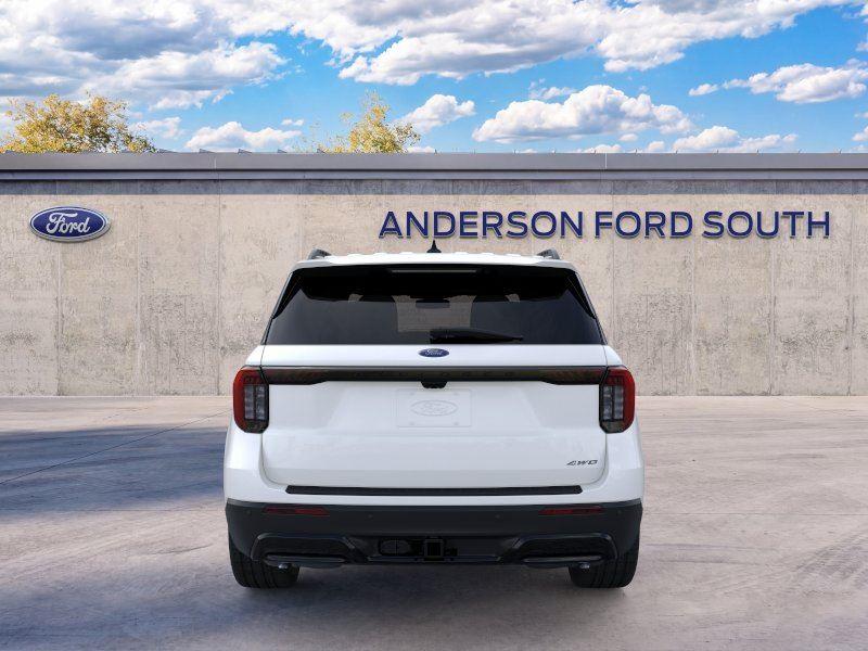 Vehicle photo 5