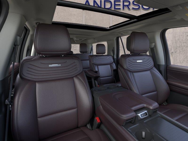 Vehicle photo 10