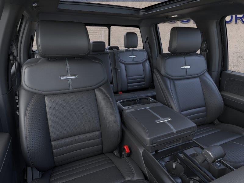 Vehicle photo 10