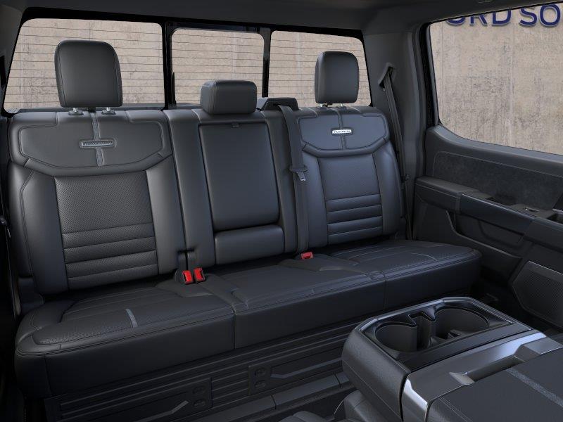 Vehicle photo 11