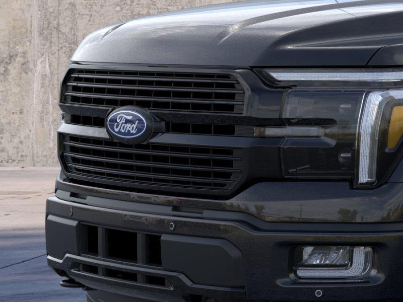 Vehicle photo 17