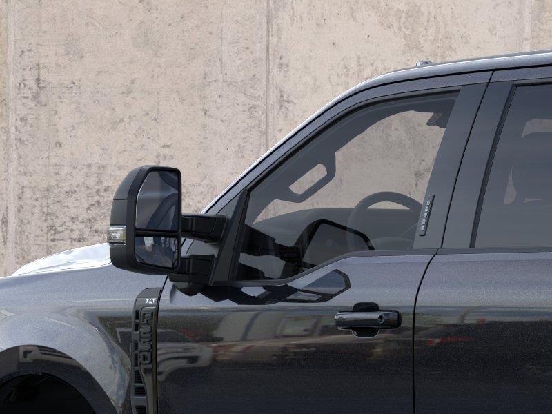 Vehicle photo 20
