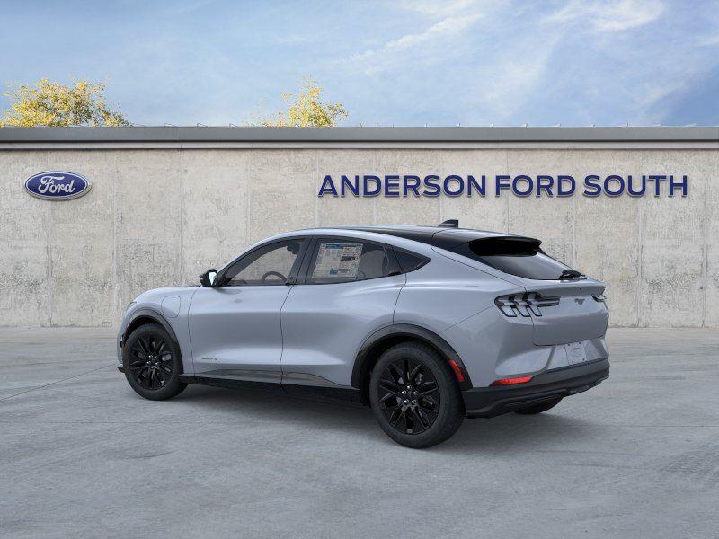 Vehicle photo 4