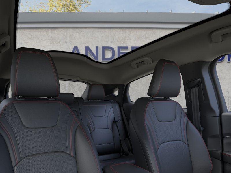 Vehicle photo 22