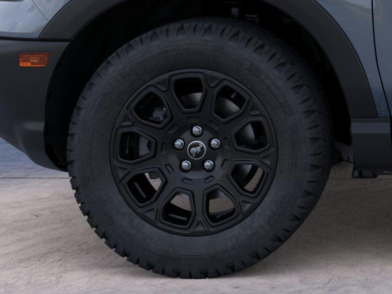 Vehicle photo 19