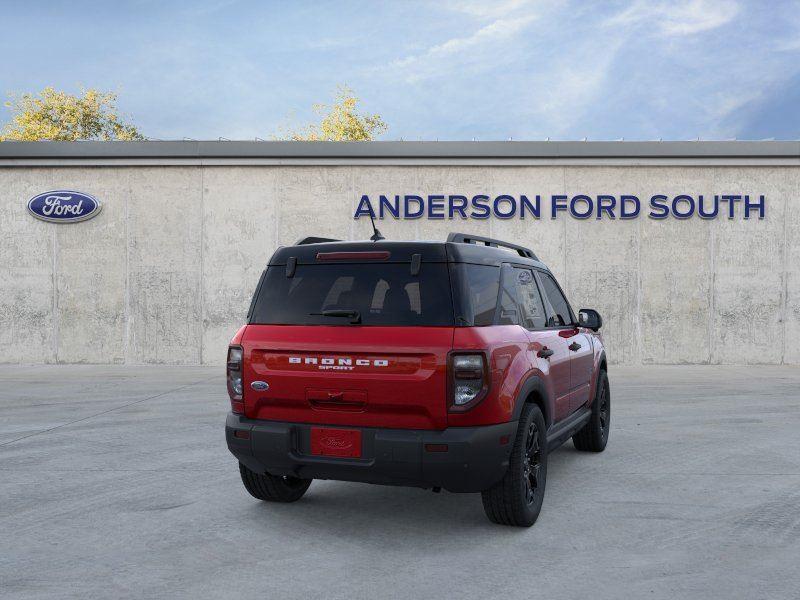 Vehicle photo 8
