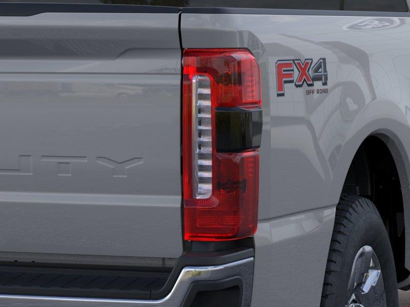 Vehicle photo 21