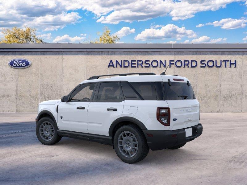 Vehicle photo 4