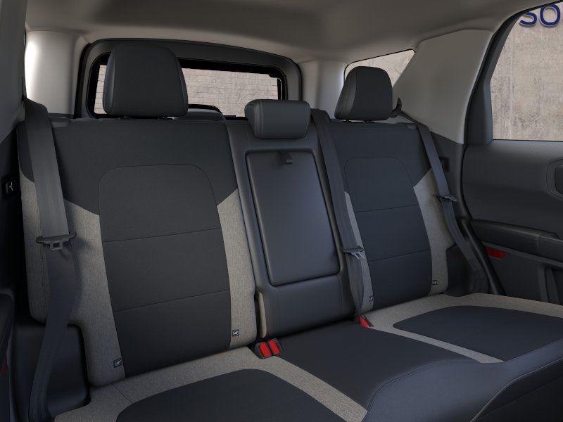 Vehicle photo 11