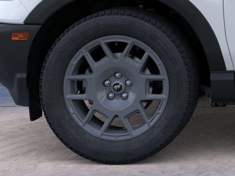 Vehicle photo 19