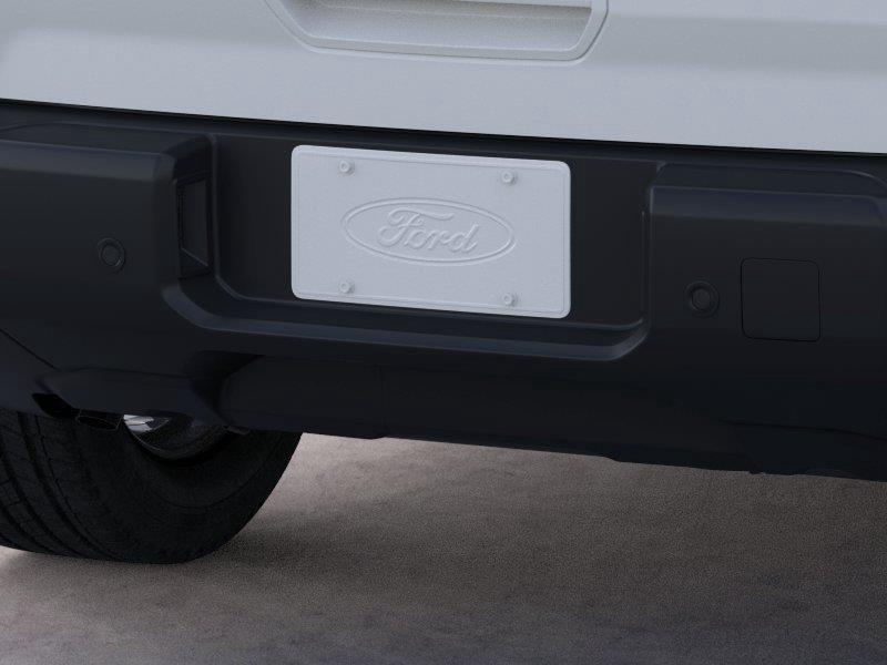 Vehicle photo 23