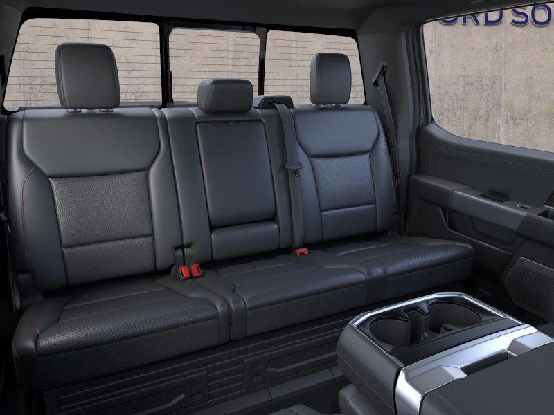Vehicle photo 11